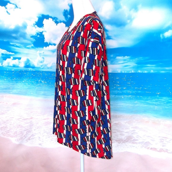 LulaRoe Patriotic Classic Tee XS - Picture 4 of 7